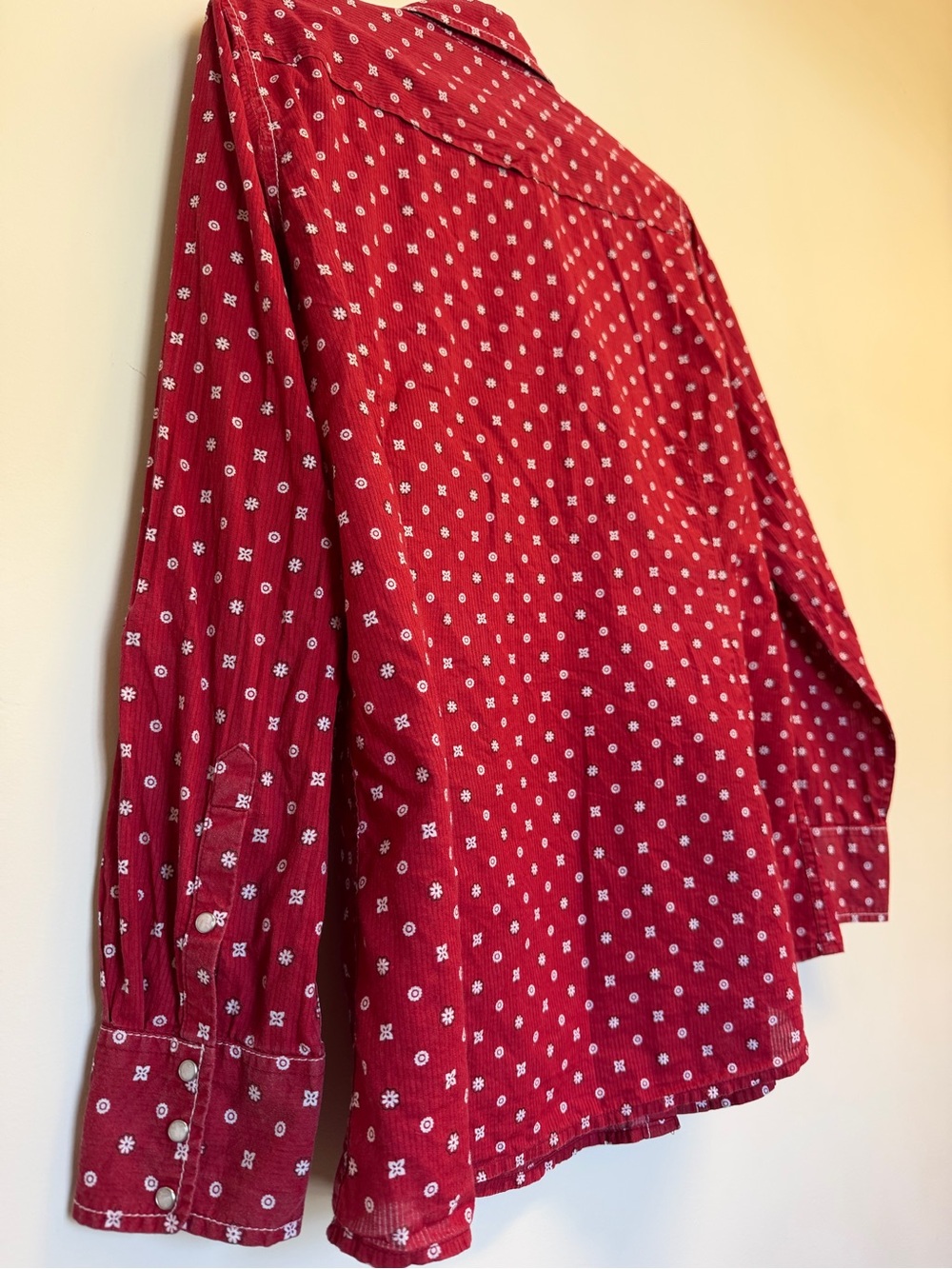 Ariat Women Bandana Fitted Red White Button Long Sleeve Western Shirt - Picture 9 of 13